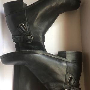 Ladies Slim Calf Boots